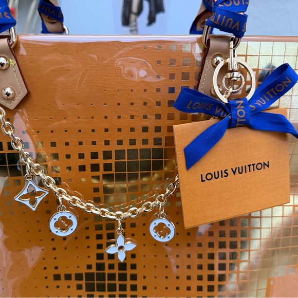 🧡🧡Louis Vuitton XL Gift Bag Tote 🧡🧡 - Picture 3 of 7